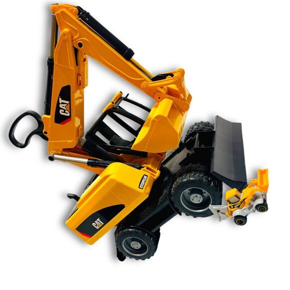 Bruder #02446 CATERPILLAR Small Wheel Excavator.  Plus Matchbox Mini Excavator. - Picture 10 of 10